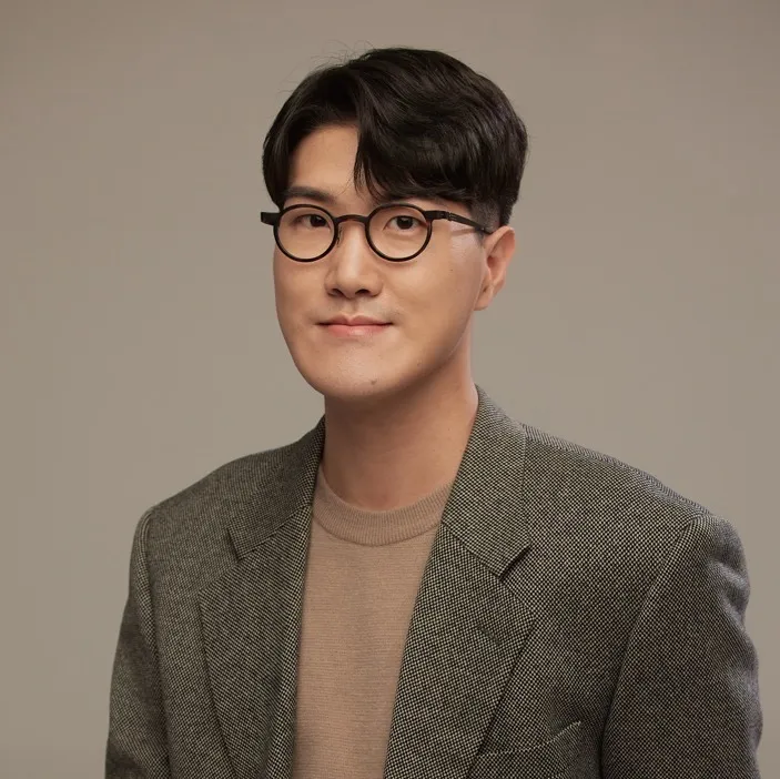 JiWoong Jang